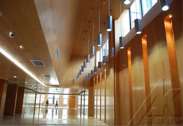 室内木紋【鋁單闆幕牆】