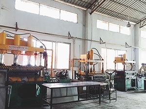 富騰鋁單闆钣金車間