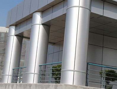 氟碳包柱鋁單闆