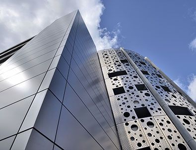 沖孔鋁單闆幕牆